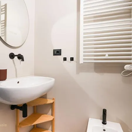 Apartment Vinzaglio House Turin